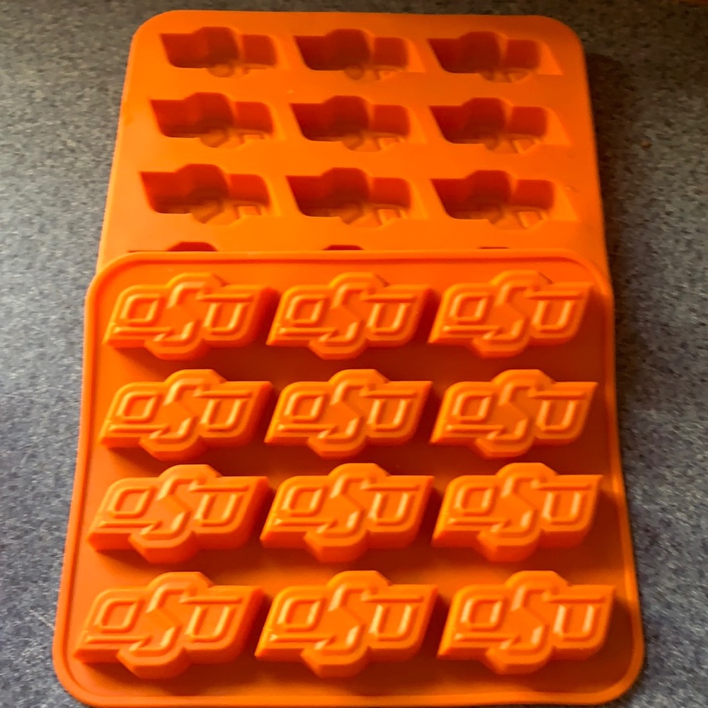 Oklahoma State silicone ice tray molds